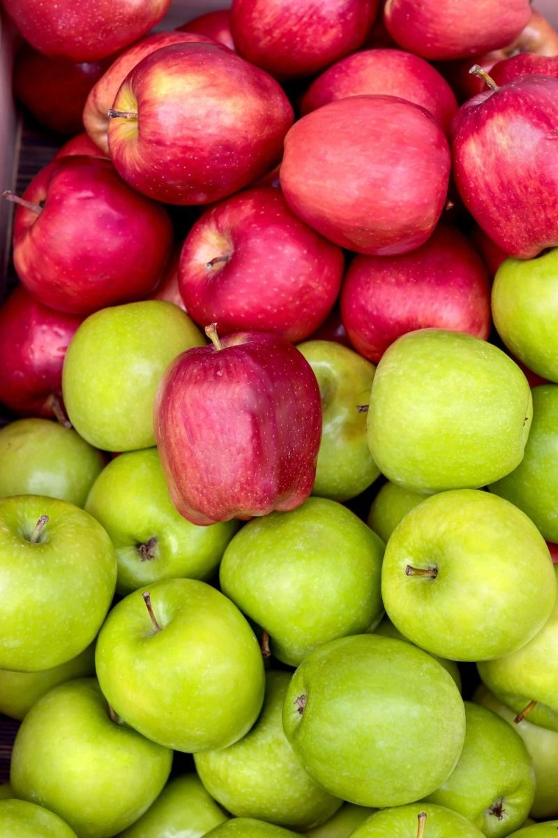 Fresh Apples - 500 per one